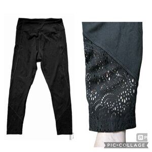 PINK SPORT Laser Cut Cropped Black Hidden Waist Pocket Active Leggings Sz Medium